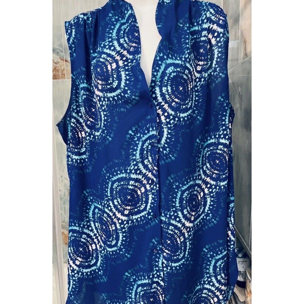 Worthington Blouse Woman Sz 3X  Blue Button Up Sleeveless  Light Airy Art Deco